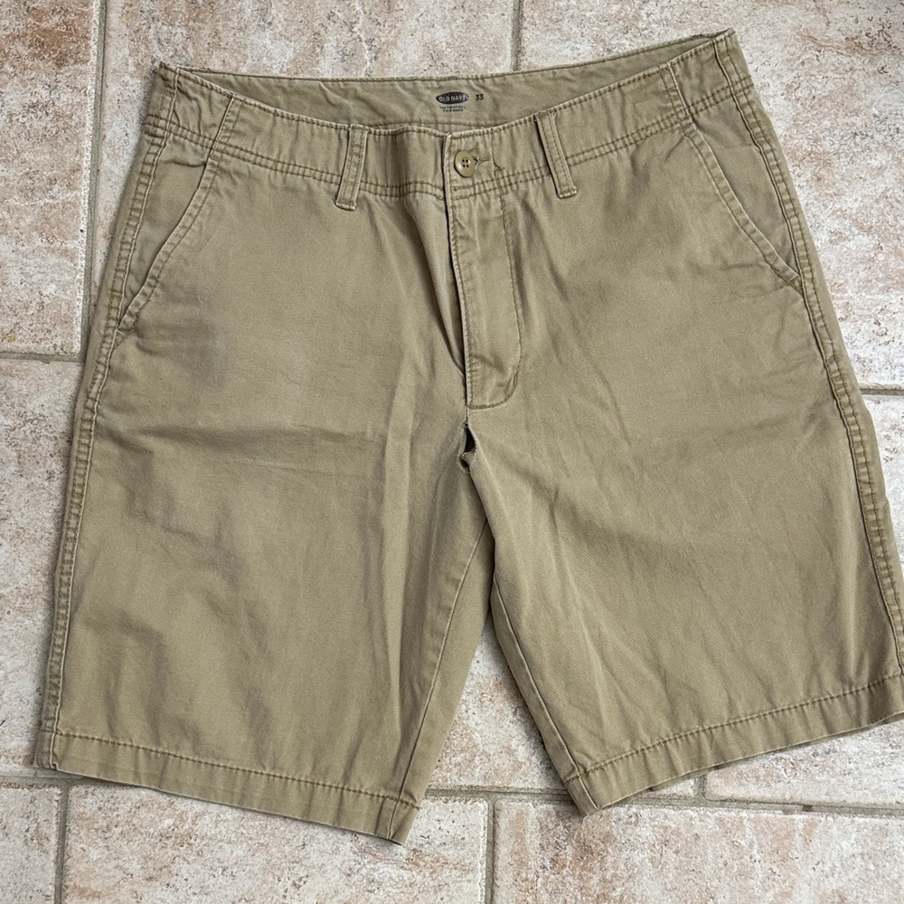 Old Navy Men's Khaki Flat Front Shorts